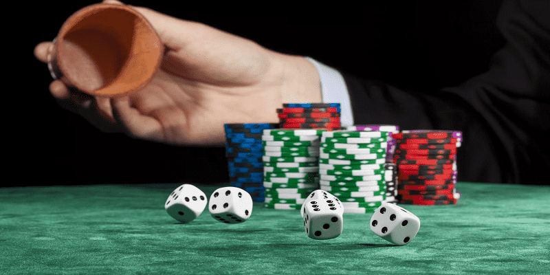 Chi tiết về luật bài poker trong từng vòng